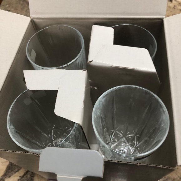 Waterford Marquis Sparkle champagne flutes, in box, set of 4 - Picture 5 of 5